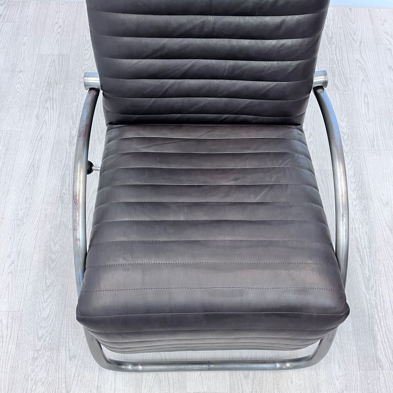 Leather lounge chair