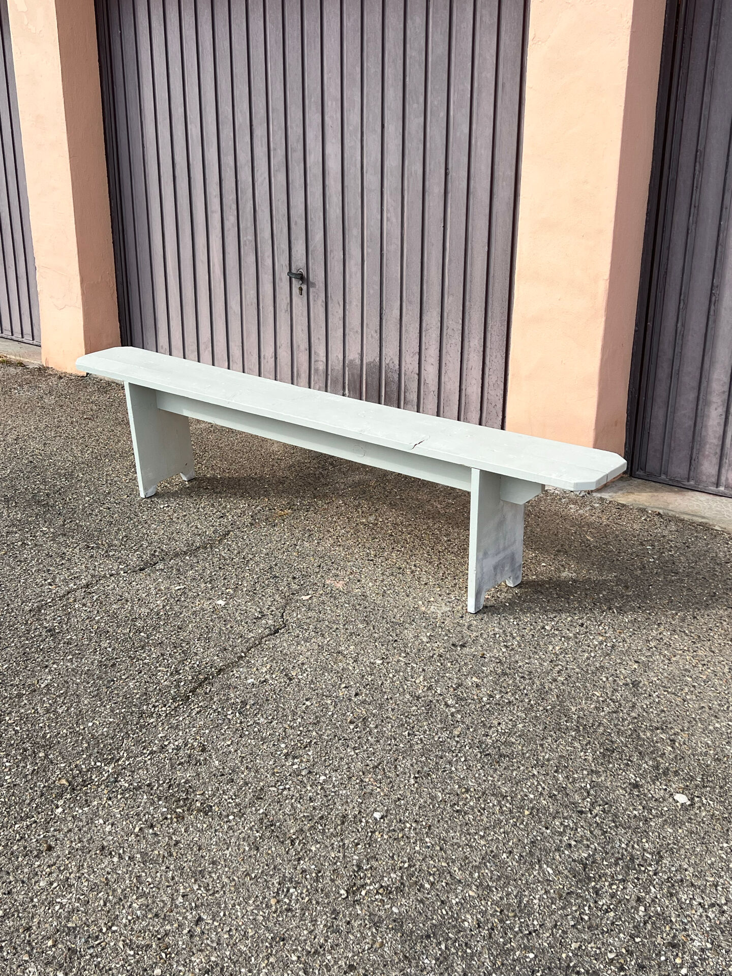 Wooden bench painted white, French craftsmanship.