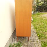 Commodity with vintage showcase