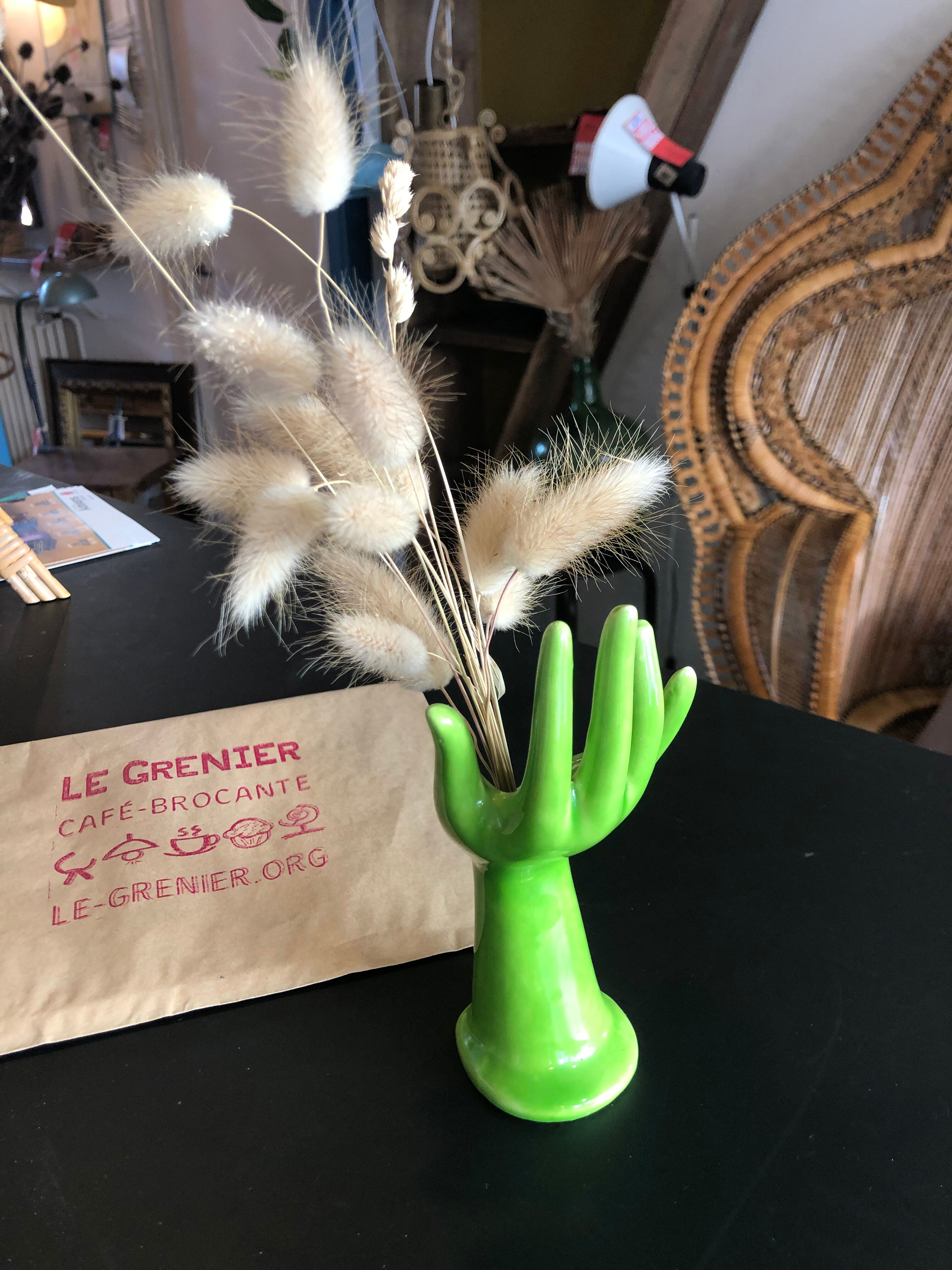 Apple green baguier hand