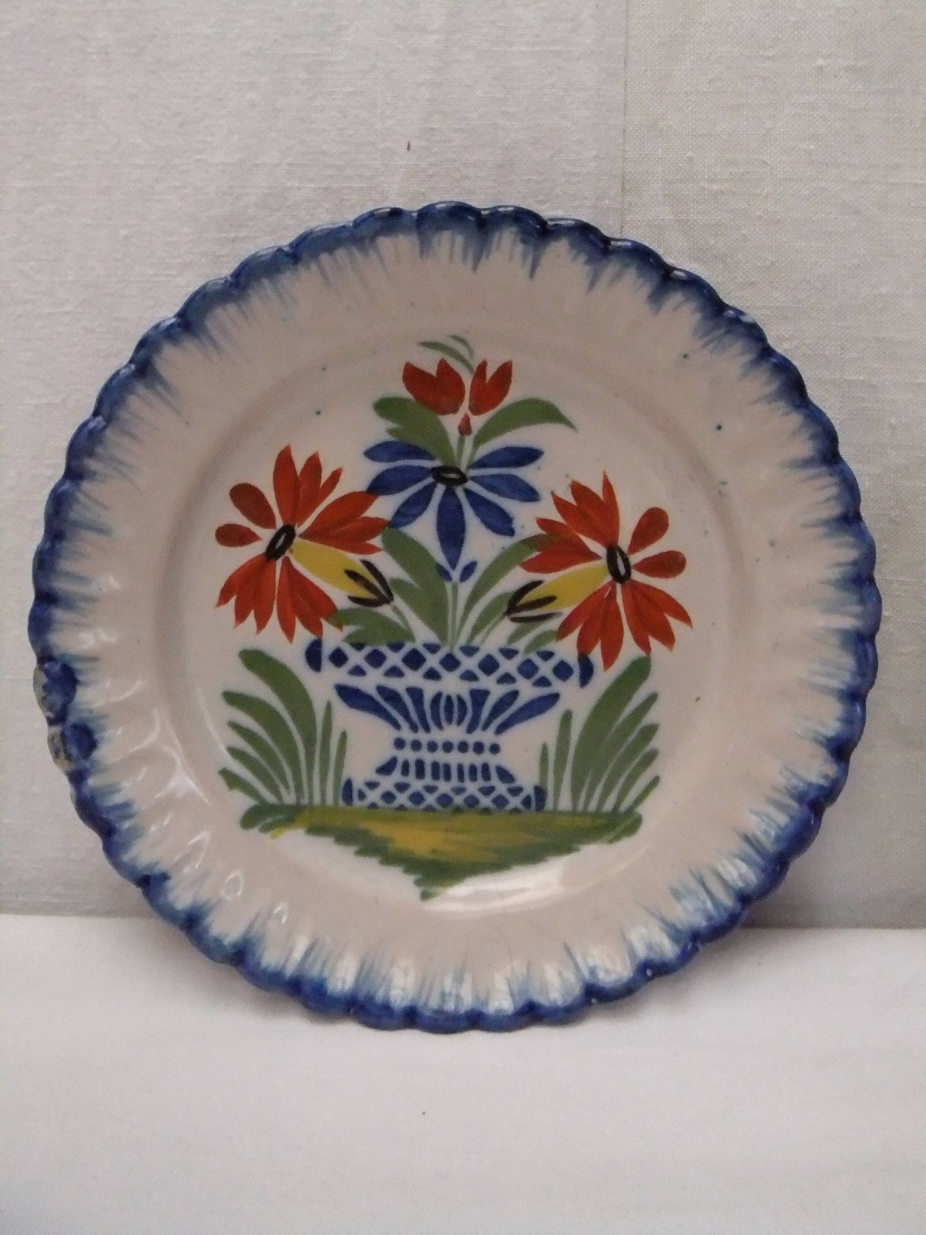 Auvillar porcelain dessert plate service