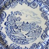 Assiette murale en céramique bleue signée Royal Swan, Angleterre, 1950