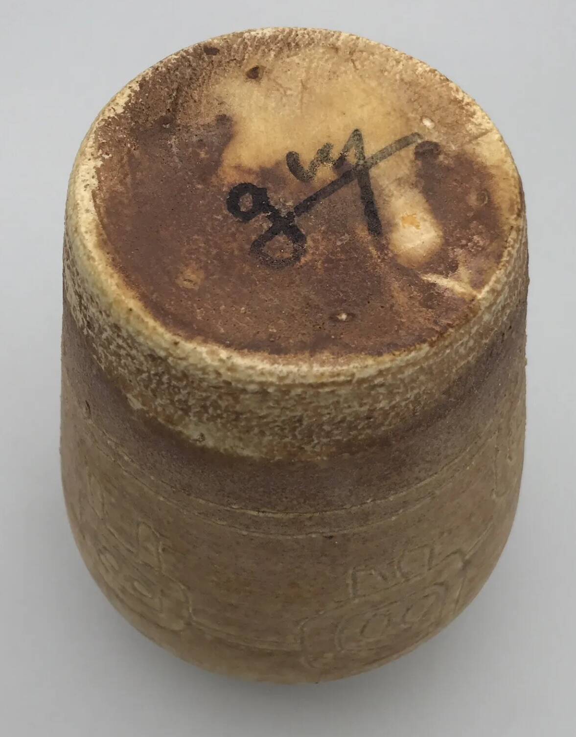 Vase vintage en céramique d’accolay, art brutaliste, signé hubert guy