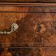 Antique wooden chest of drawers with 4 drawers.