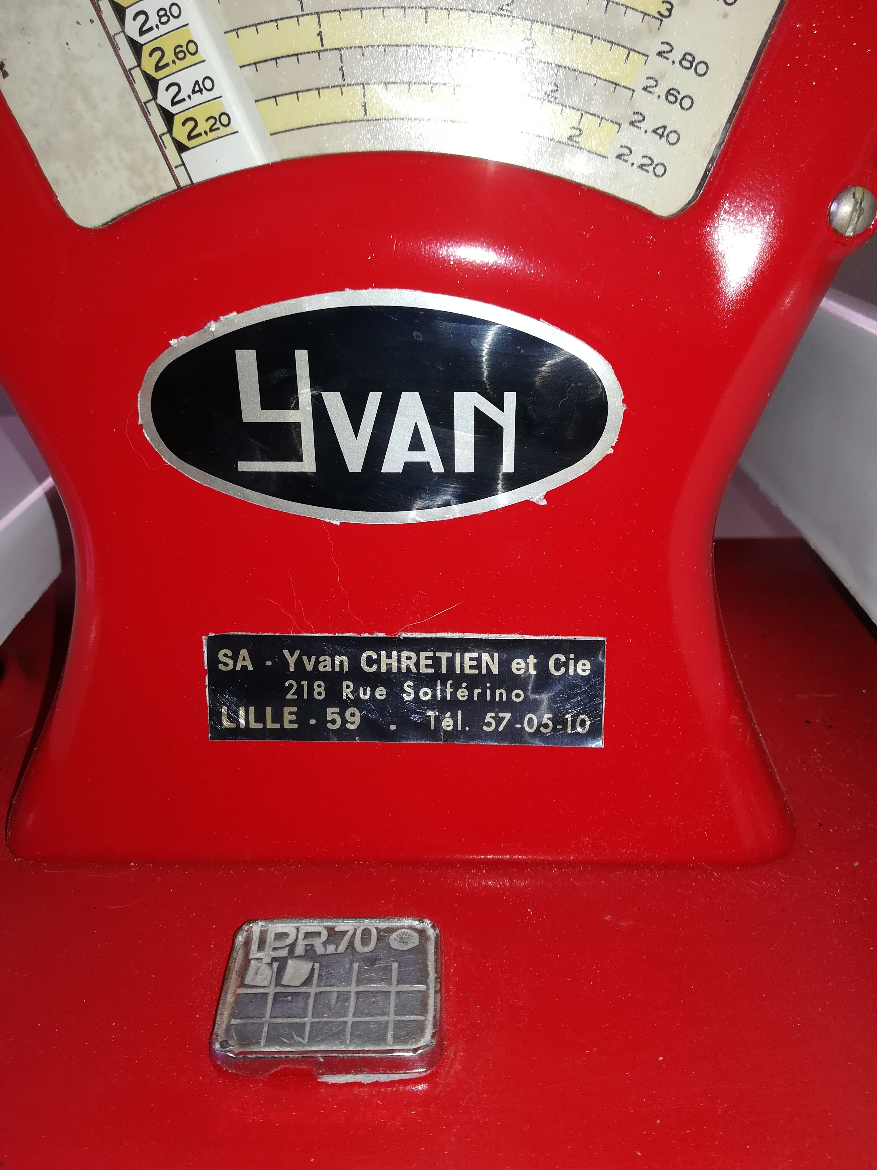 Boucher balance Yvan Chretien