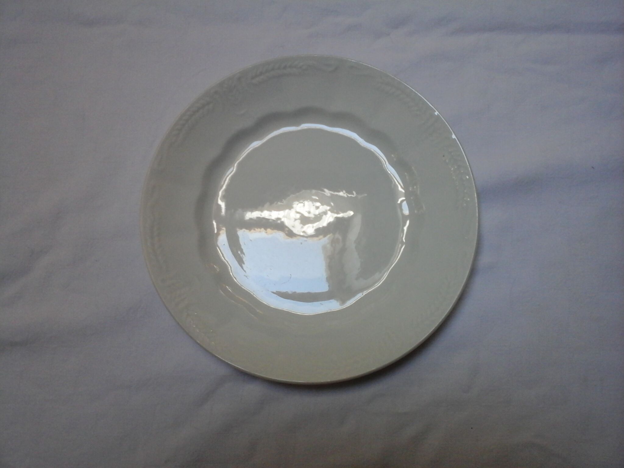 8 old flat white plates