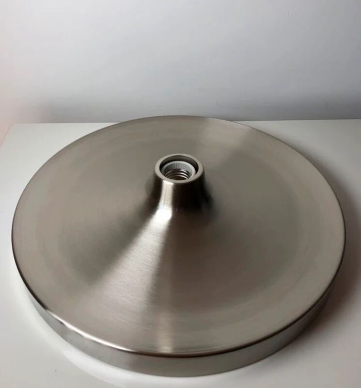 Modernist disc wall light in the style of Charlotte Perriand – UFO space age silver – Diameter 35cm