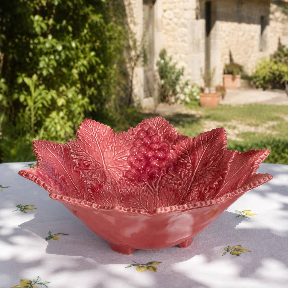 Vine leaf raspberry majolica centrepiece bowl