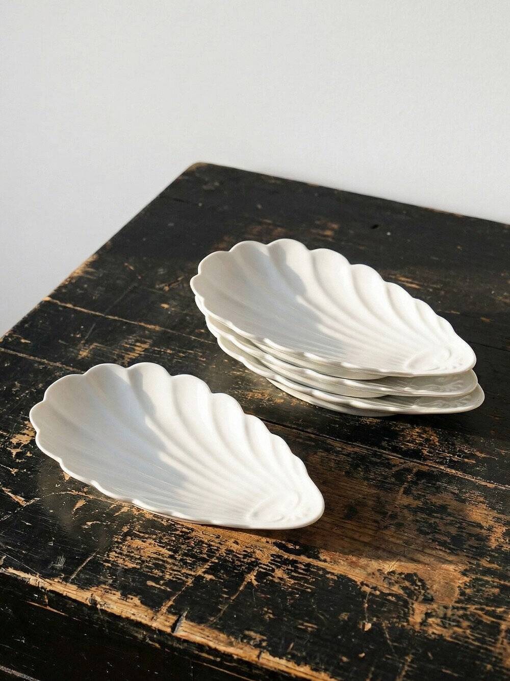 4 white porcelain Limoges shell rococo vintage dishes
