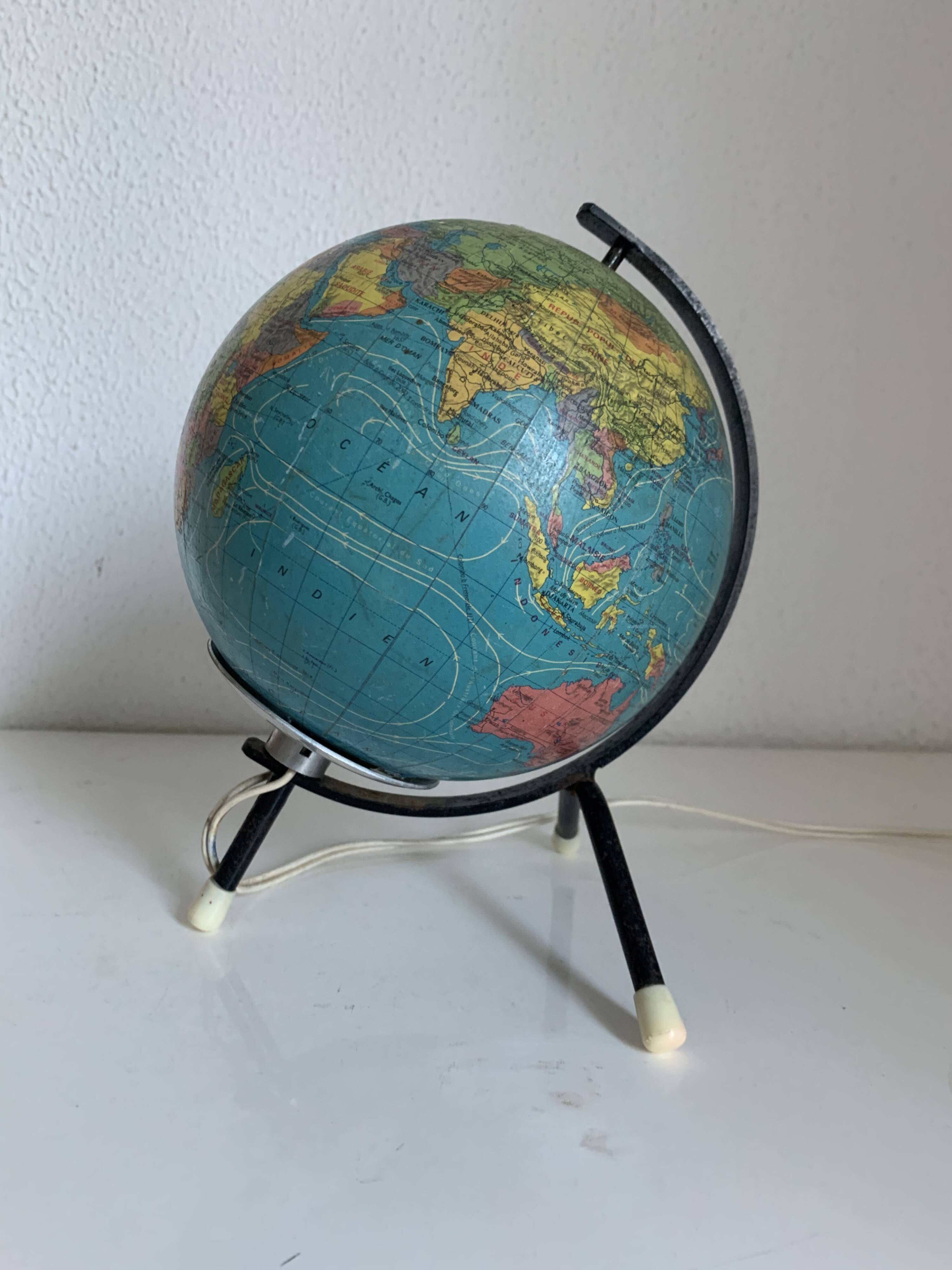 Vintage 1972 glass terrestrial globe Taride tripod - 22 cm