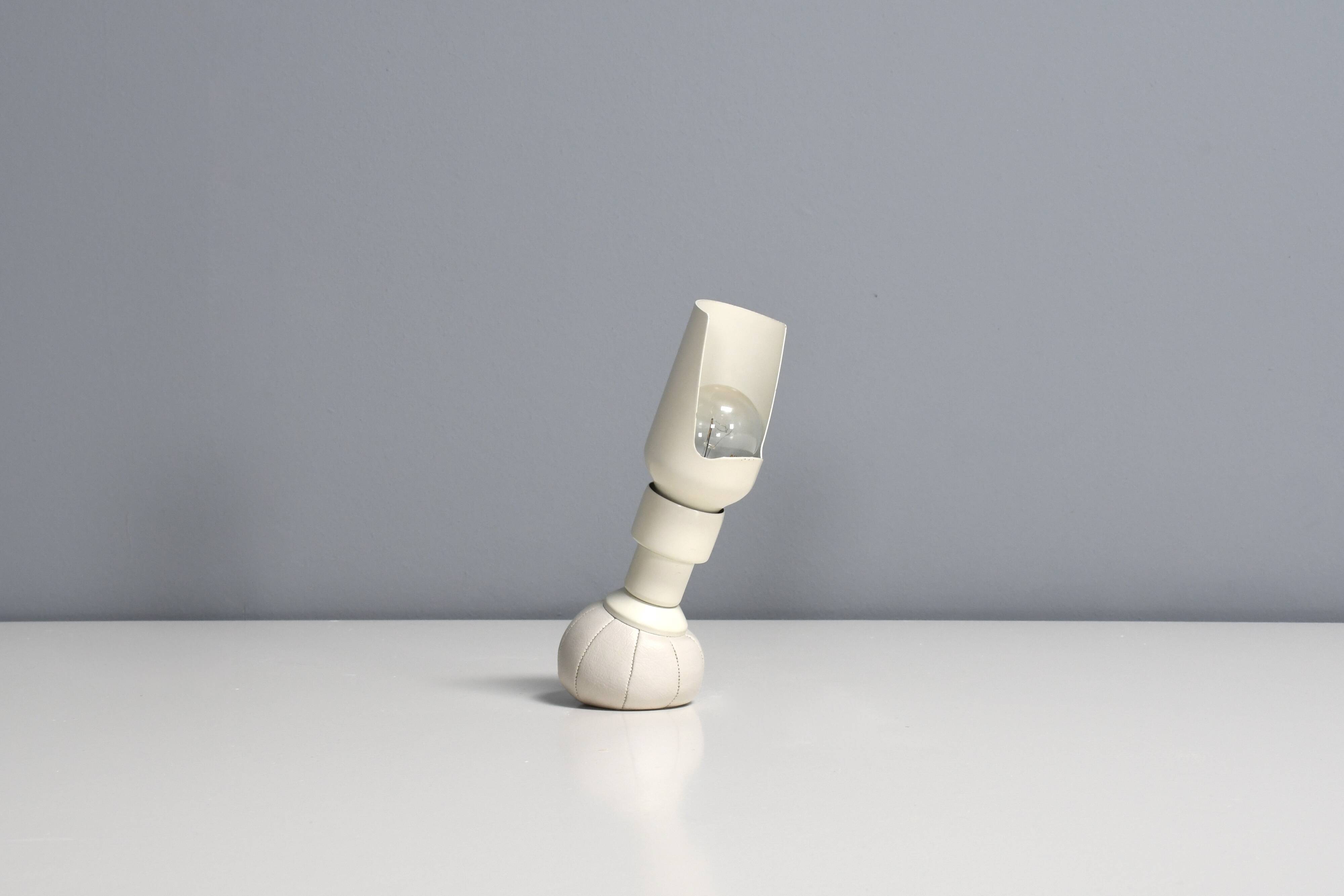 White 600P Table Lamp by Gino Sarfatti by Arteluce, Italy 1966