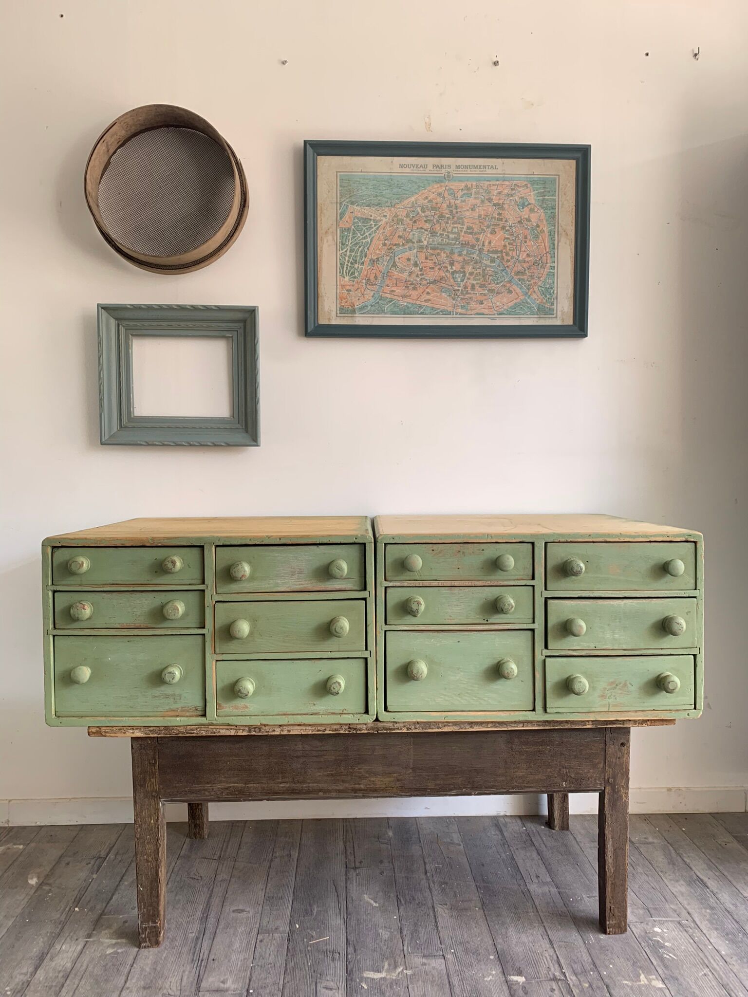 Petit meuble de métier