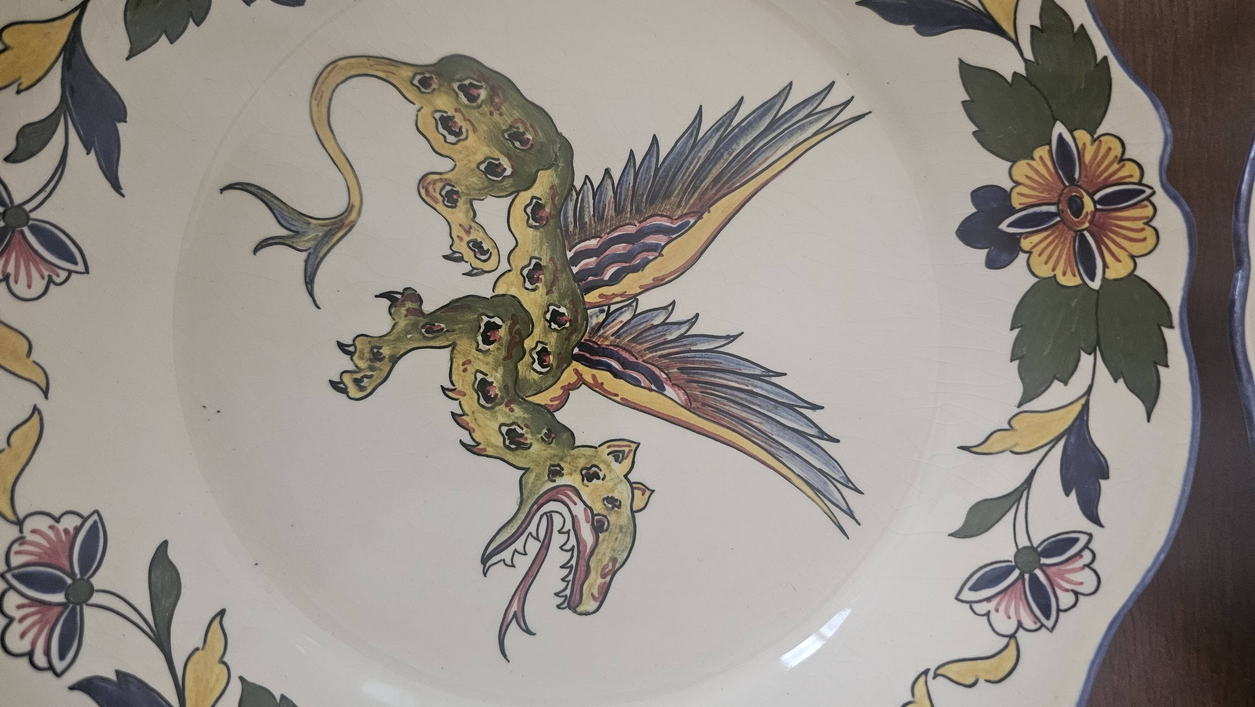 Pair of decorative plates Charolles – hand-painted earthenware – work