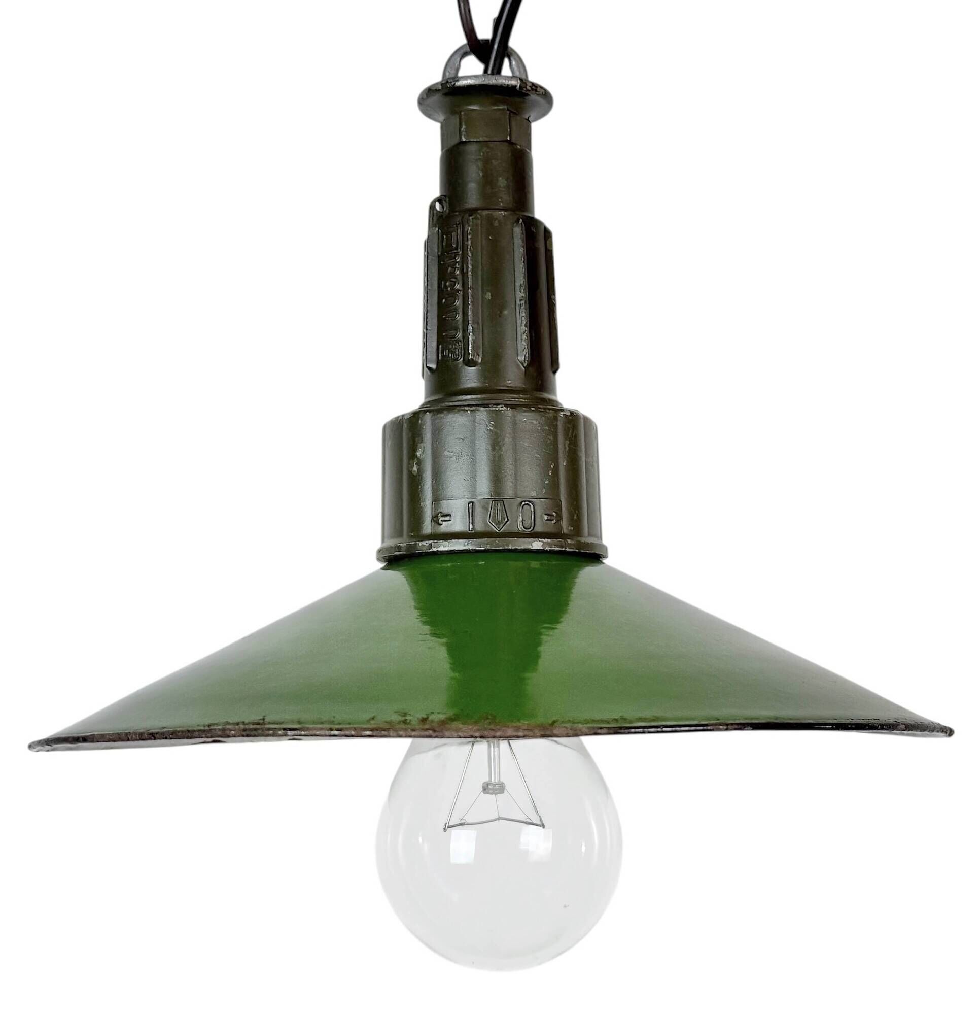 Industrial Green Enamel Military Pendant Lamp with Cast Aluminium Top, 1960