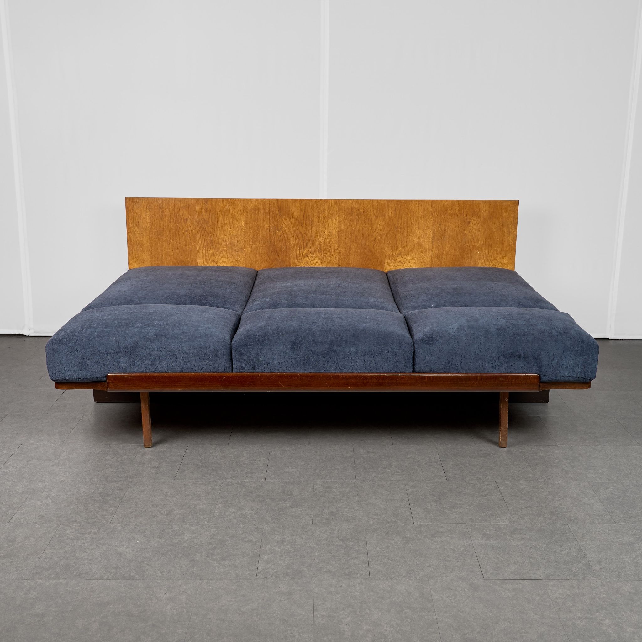 Art Déco sofabed by Jindřich Halabala for UP Závody, 1950s, Czechoslovakia