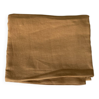 Rectangular tablecloth in fine cotton linen in mustard color