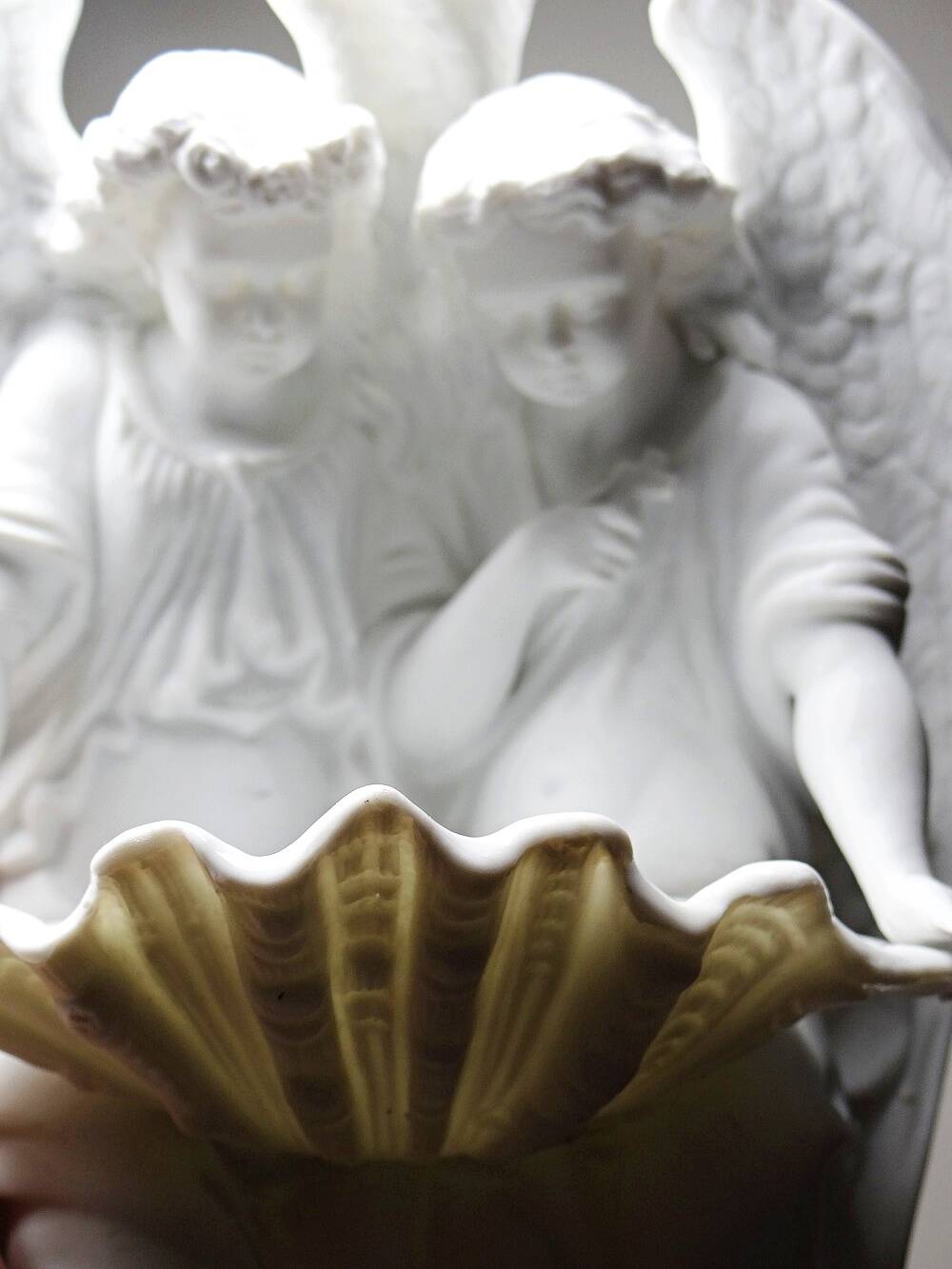 Porcelain biscuit holy water font with 2 angels, antique 1900-1930, Germany.