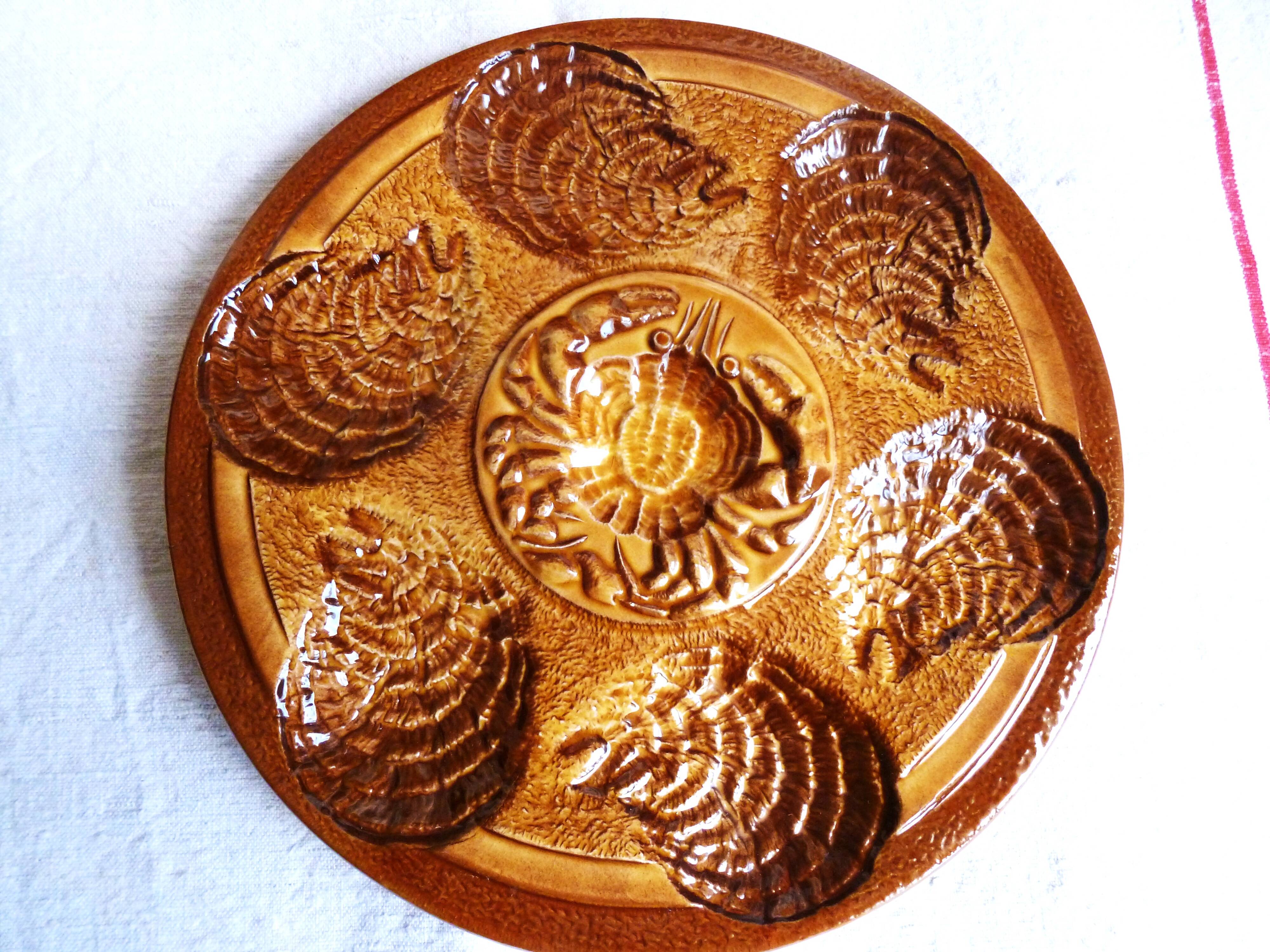 Sarreguemines oyster plates, Christmas plates, seafood plates.