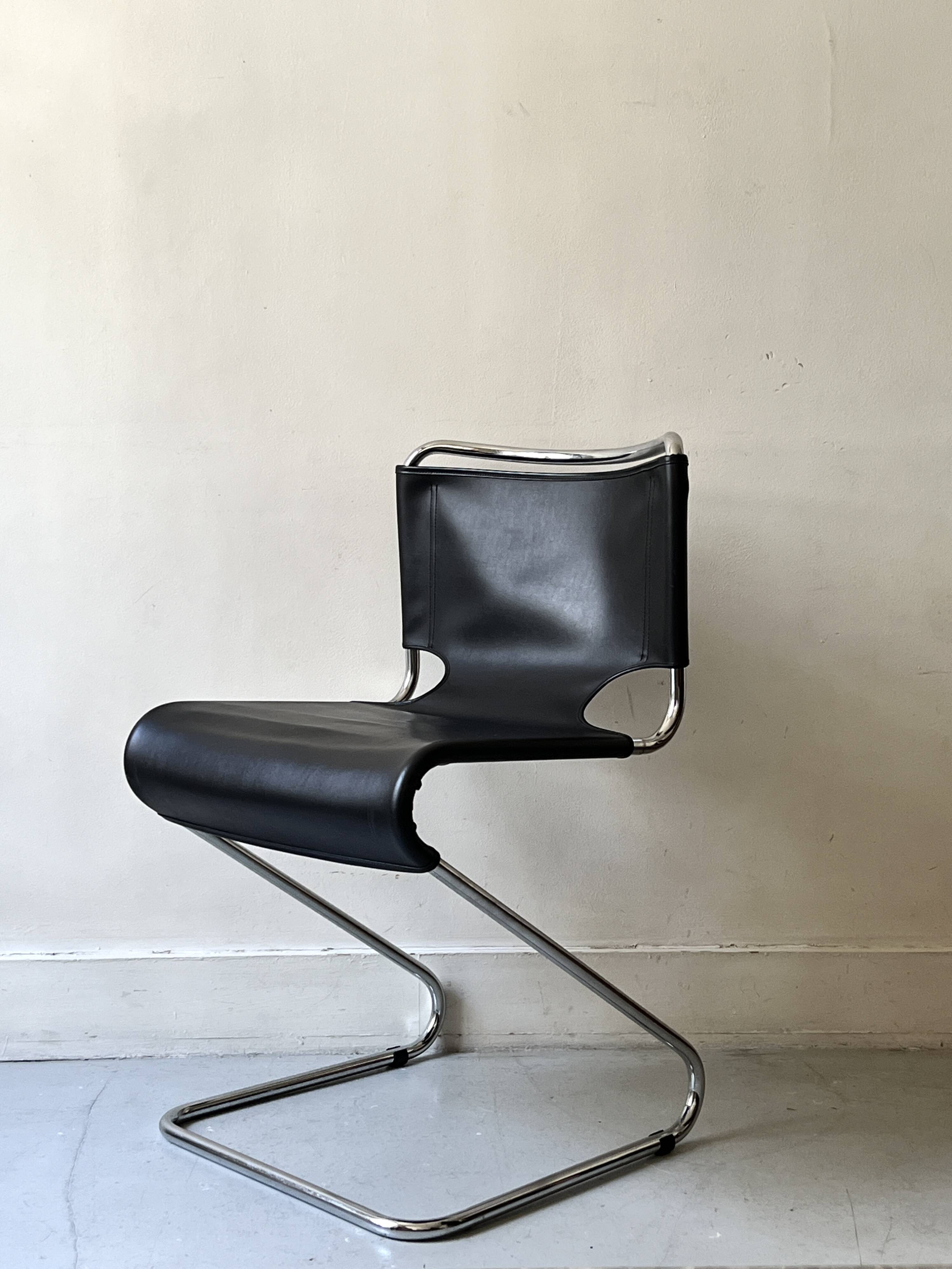 Chaise en métal tubulaire et cuir par Olivier Mourgue, France 1960-70