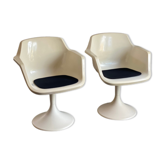 Pair of space age tulip style chairs