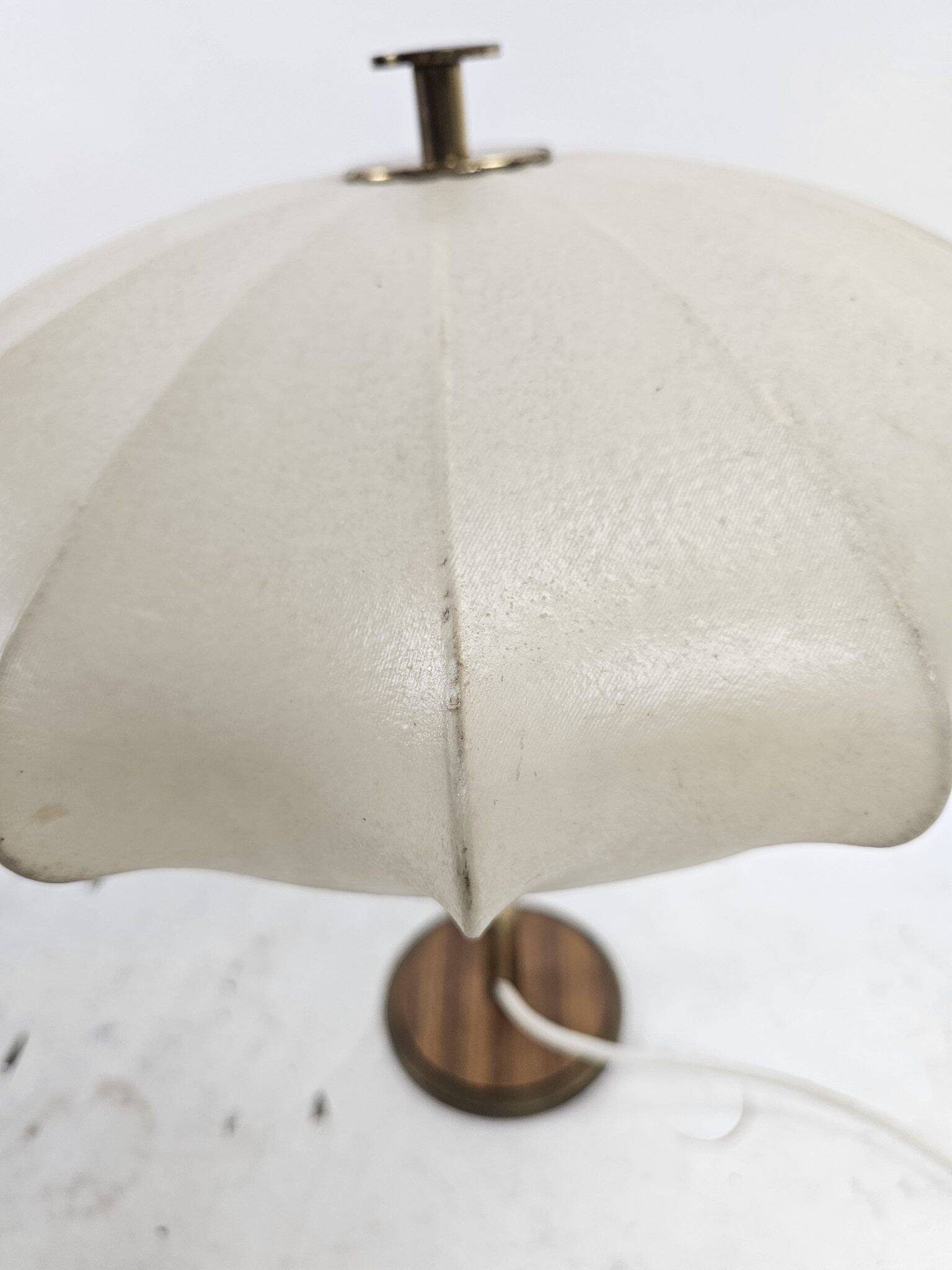 Cocoon table lamp