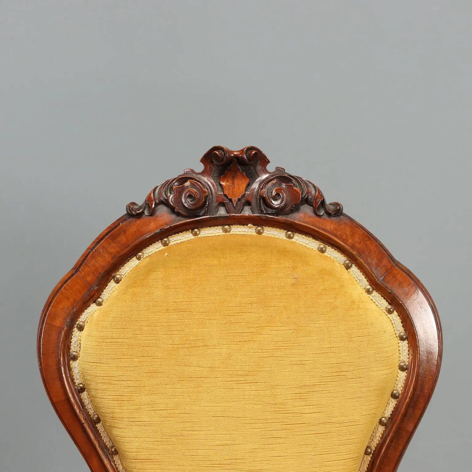 Umbertine chairs in walnut - Italy late 19th century