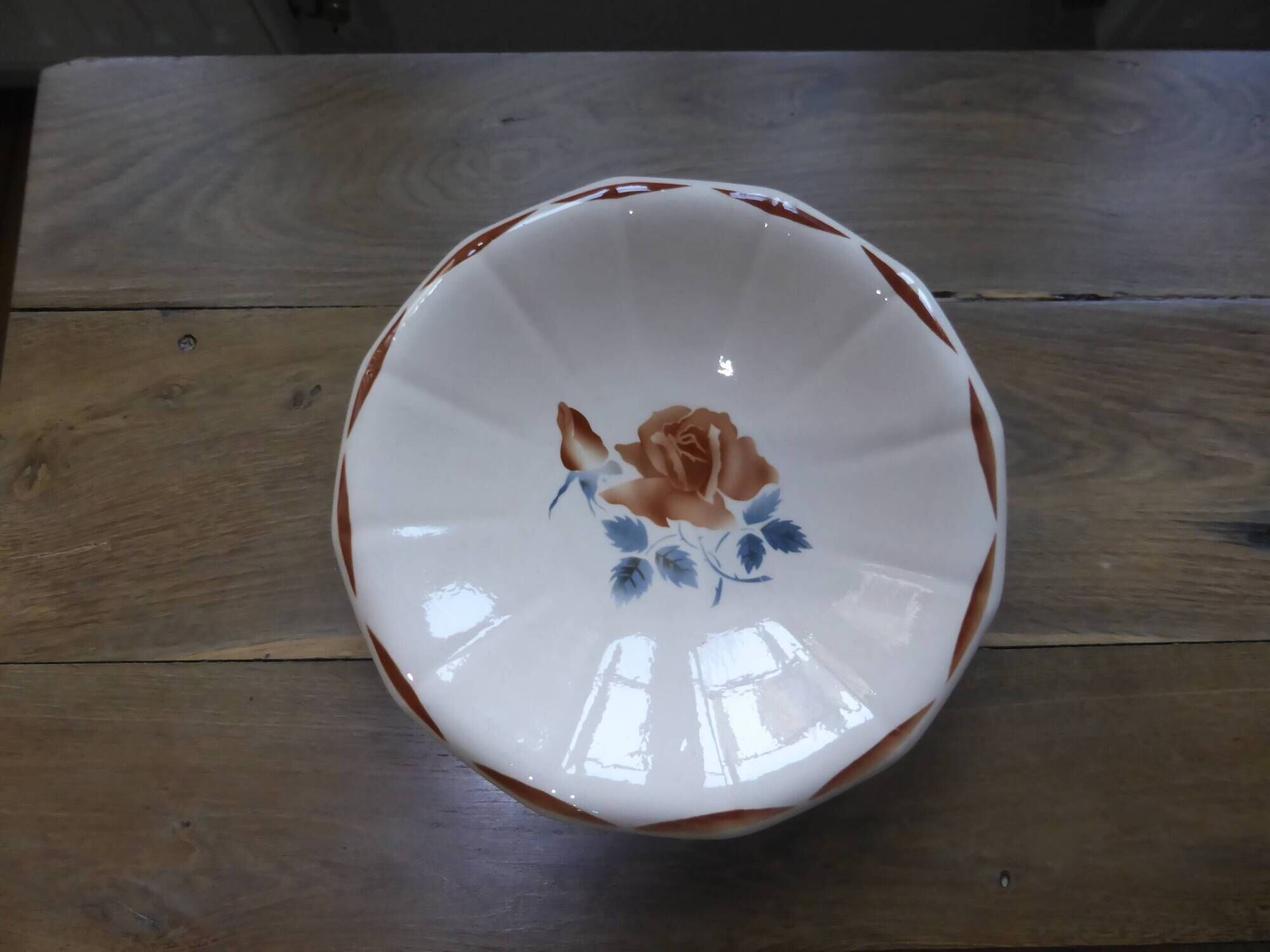 Vintage round dome serving dish from Digoin Sarreguemines 200896