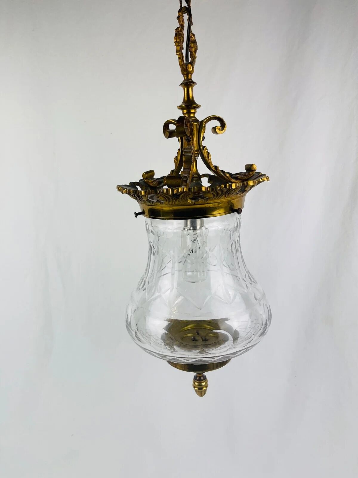 Suspension lantern in gilded bronze and engraved glass, Louis XVI style.