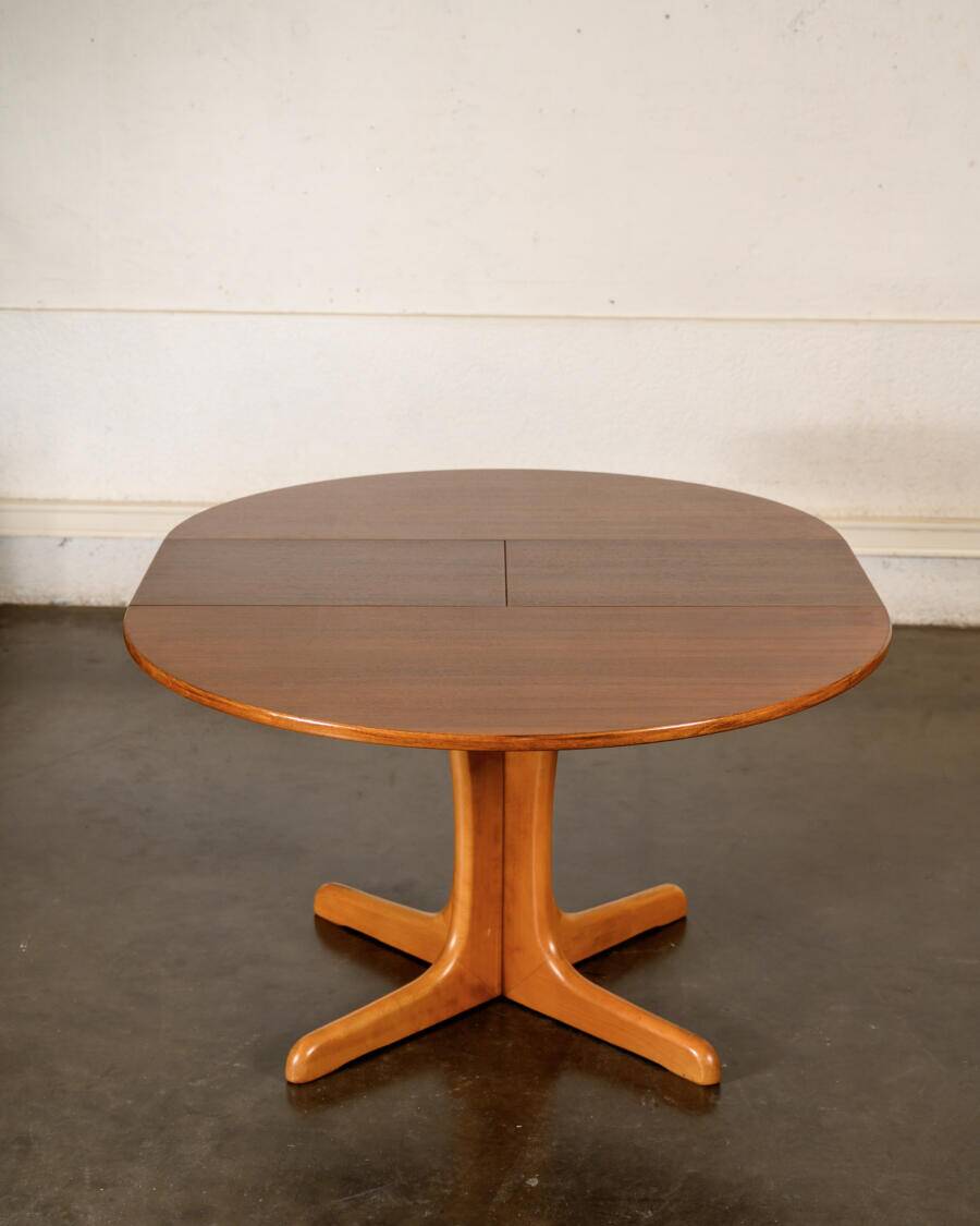 Table ronde extensible piètement étoile