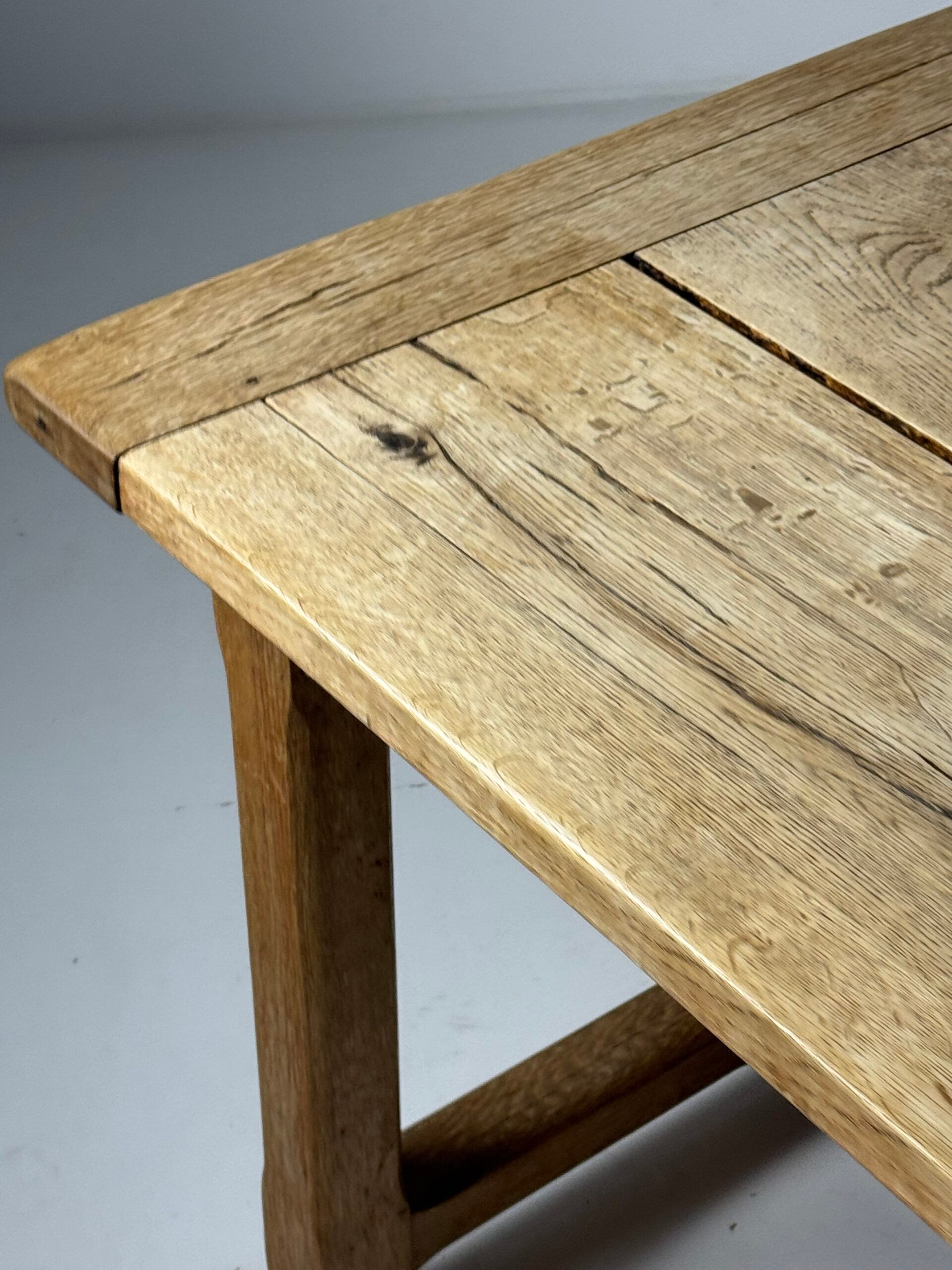 Table de monastère française en chêne du 19ème siècle