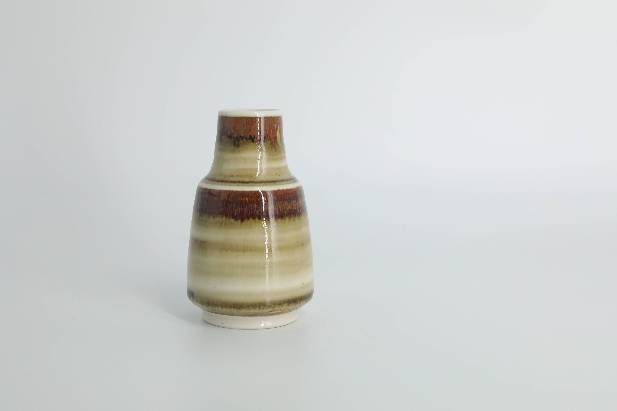 Petit Vase Scandinave de Collection en Grès Marron par Gunnar Borg pour Höganäs Keramik, 1960s