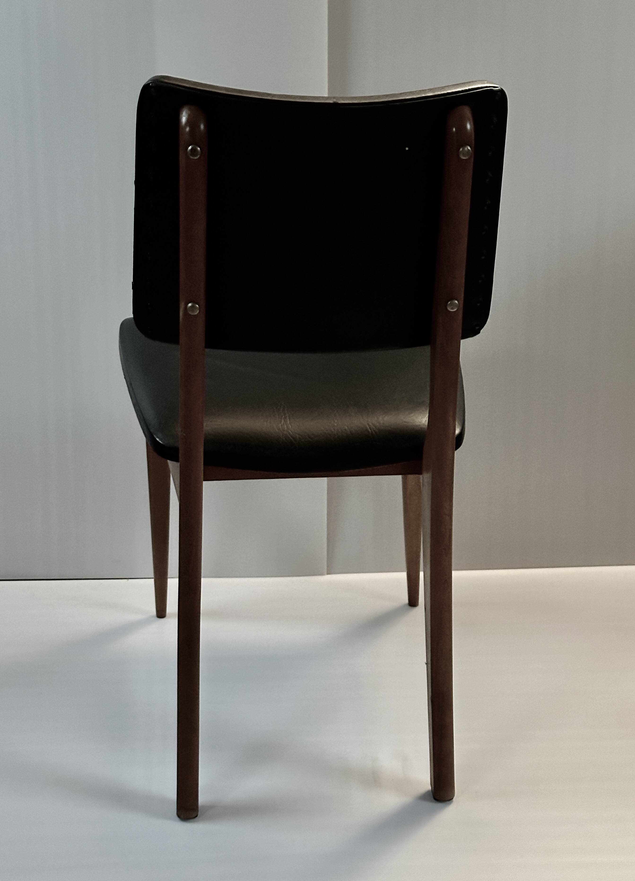 chaise bois et skai noir années 60
