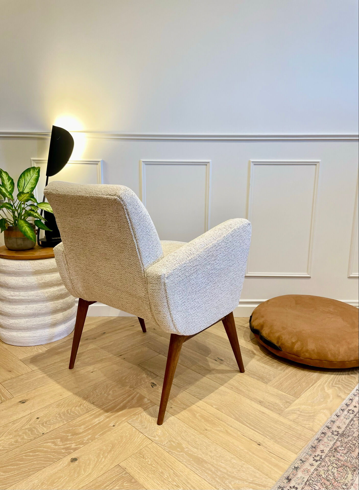Vintage armchair – Ecru fabric – 1970s