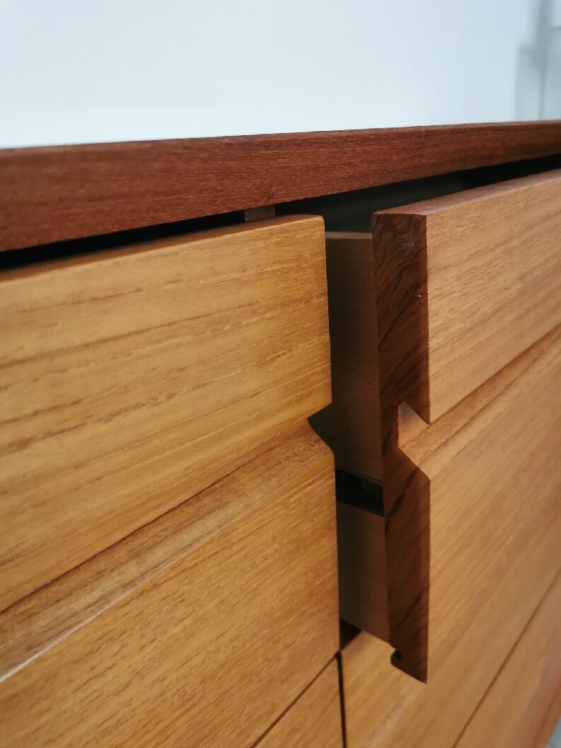 Italian drawer sideboard in solid wood 1960