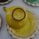Series of 6 cups and colorful 60s cups