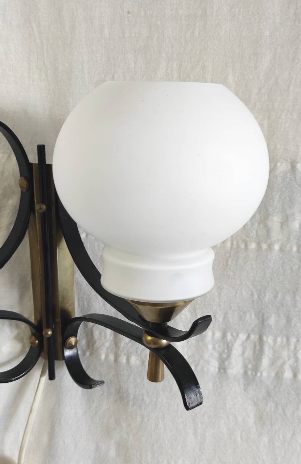 Opaline double globe wall lamp, wrought iron and brass - 50s/60s