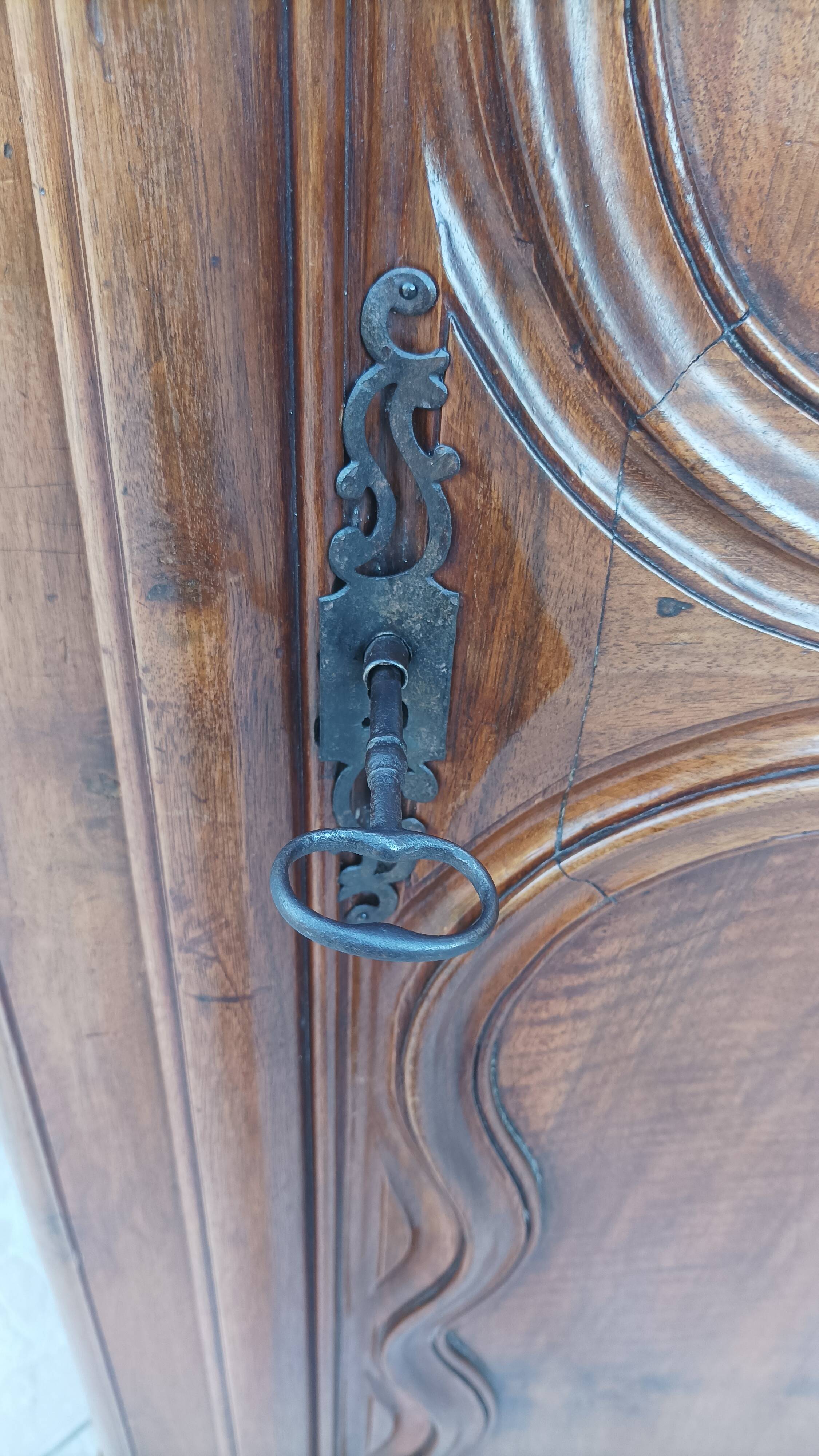 Bonnetière Louis XIII en noyer époque 18ème