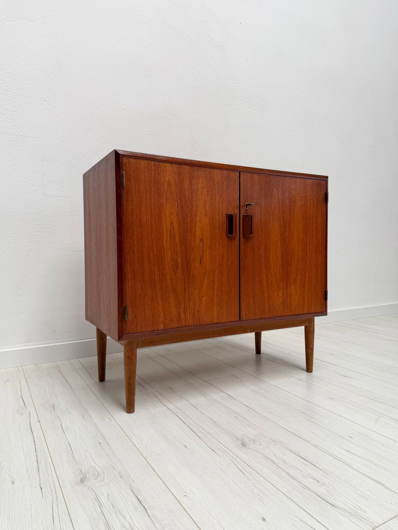 1960s Danish mid-century teak sideboard by Børge Mogensen