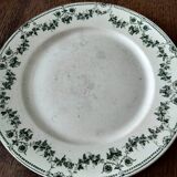 2 Badonviller flat plates, green champagne model
