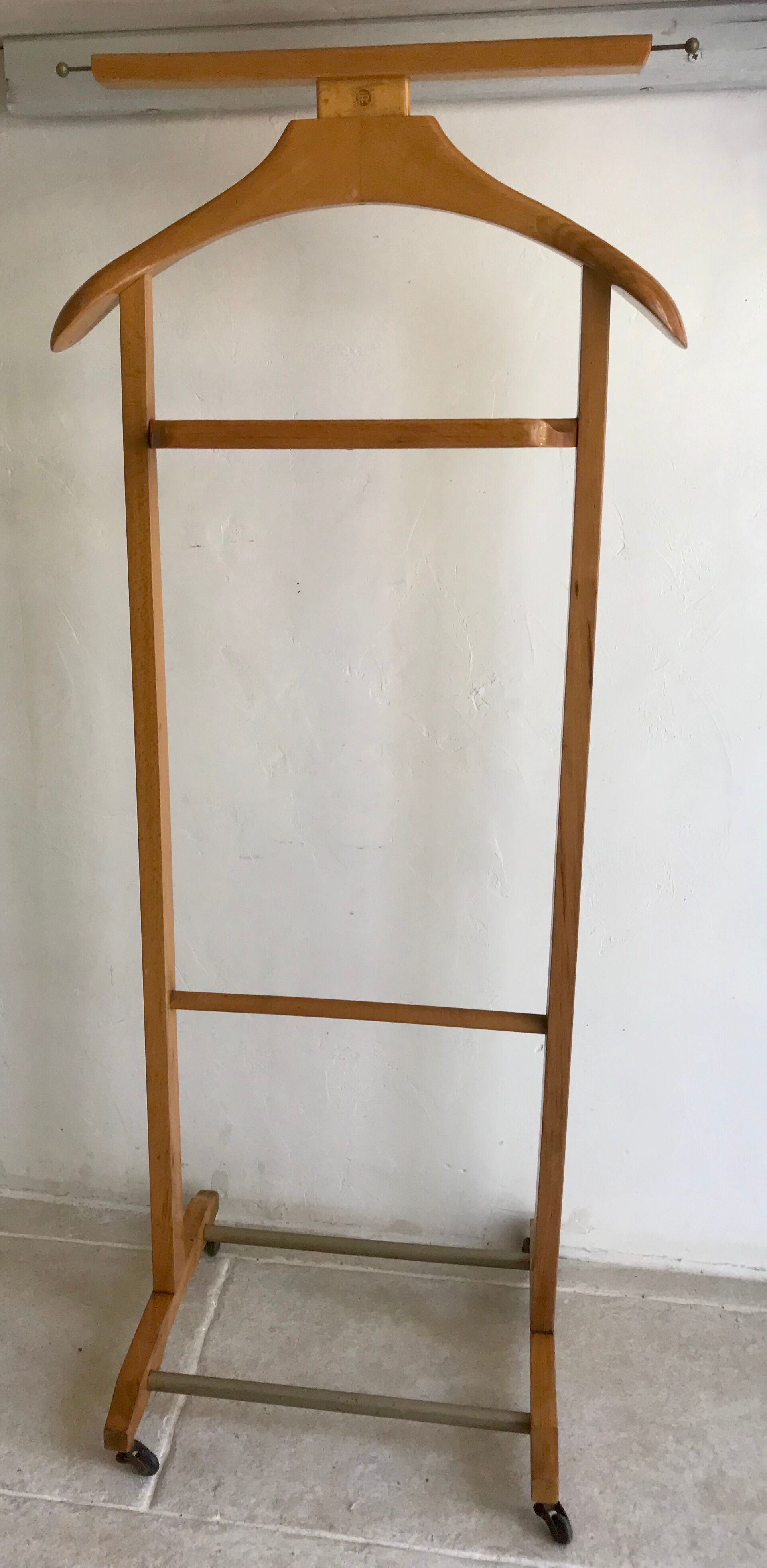 Fratelli Reguitti valet stand