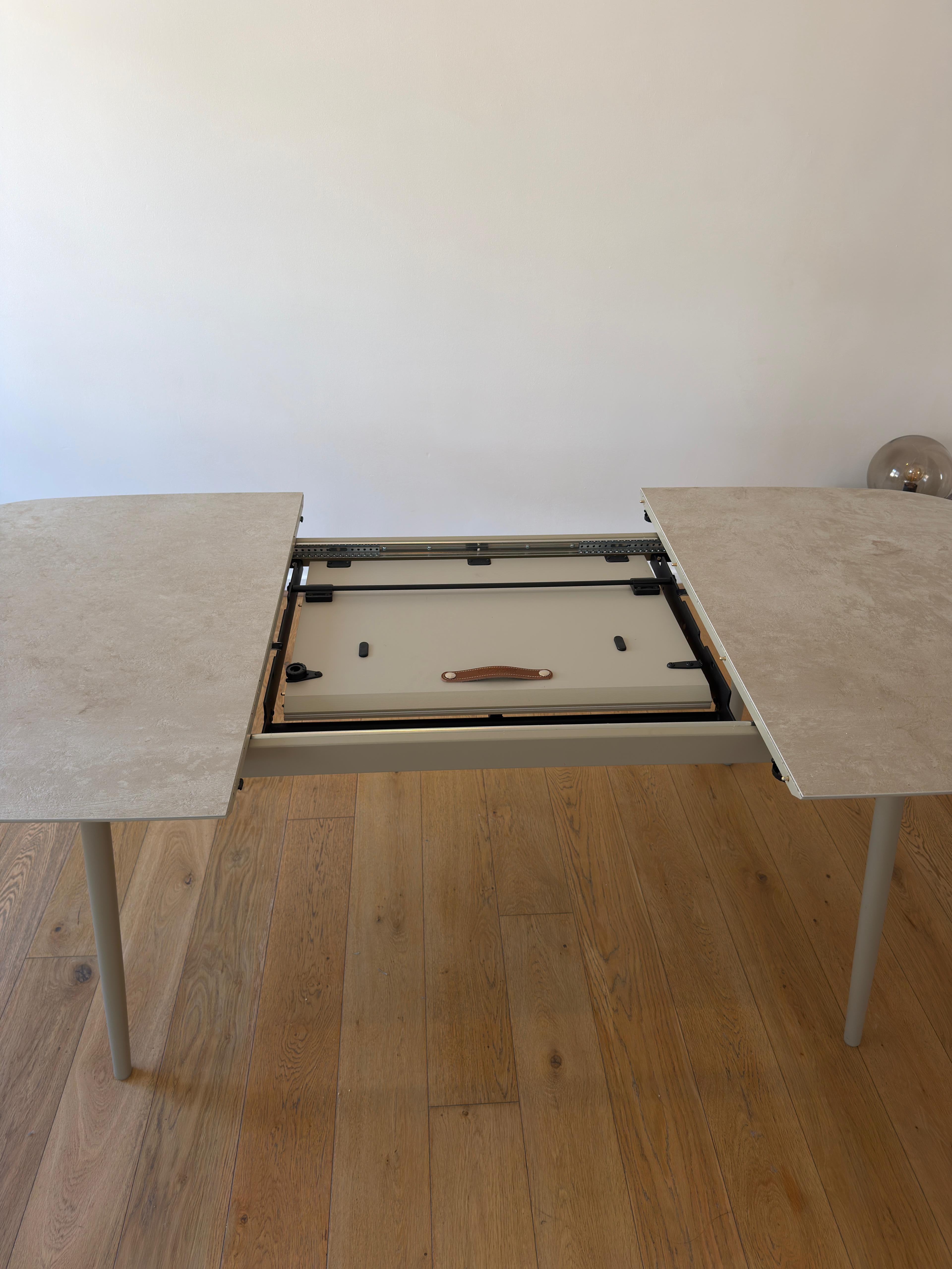 Ceramic table Int / Ext Bo Concept