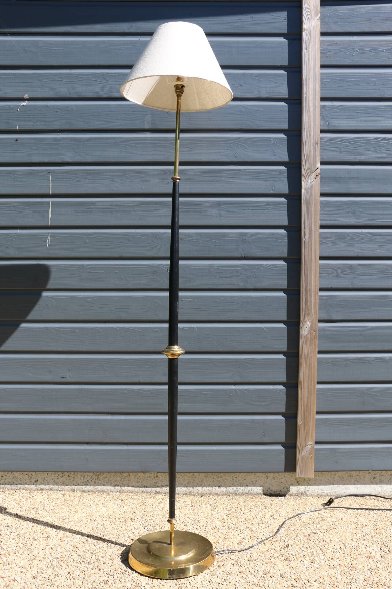 Lampadaire Stellor métal laqué laiton