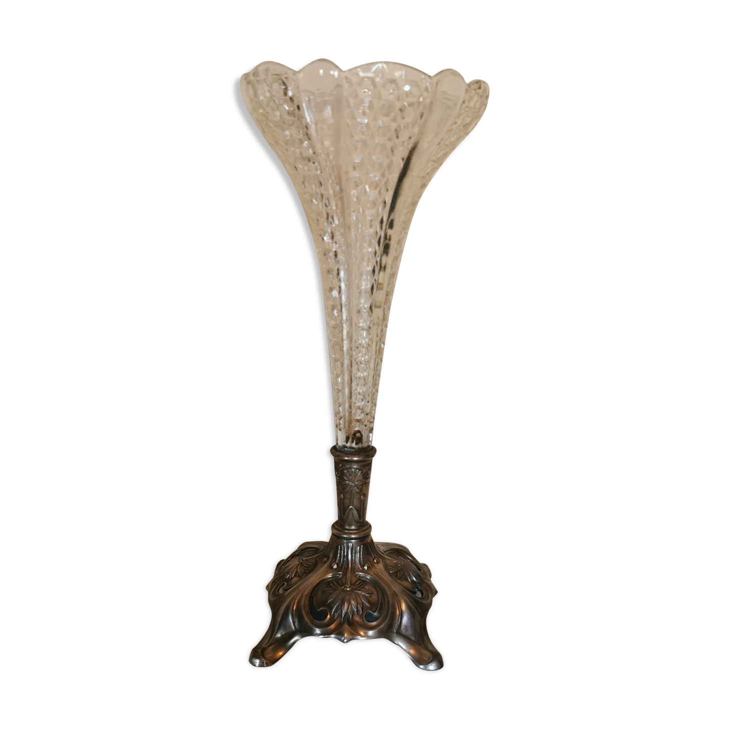 Art Deco vase chalice shape in silver metal and cut glass