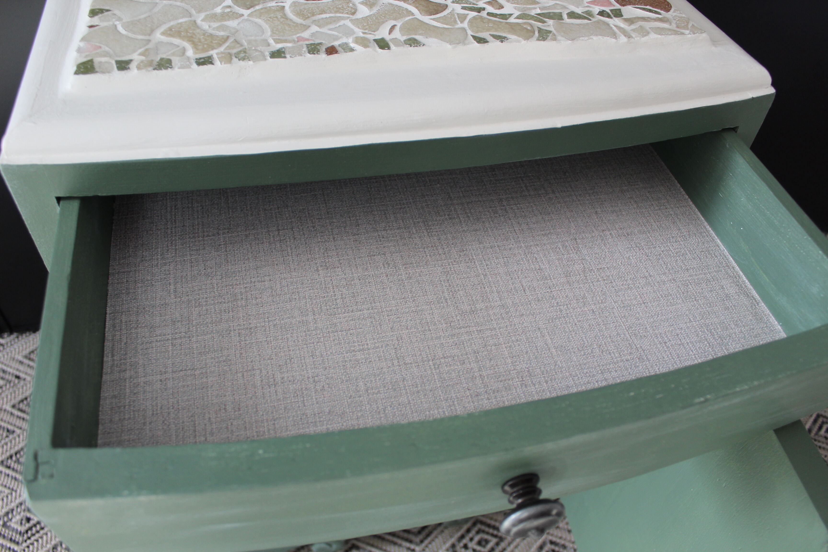 Meuble de chevet art déco relooké