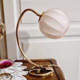 Lampe laiton col de cygne restaurer globe opaline rose