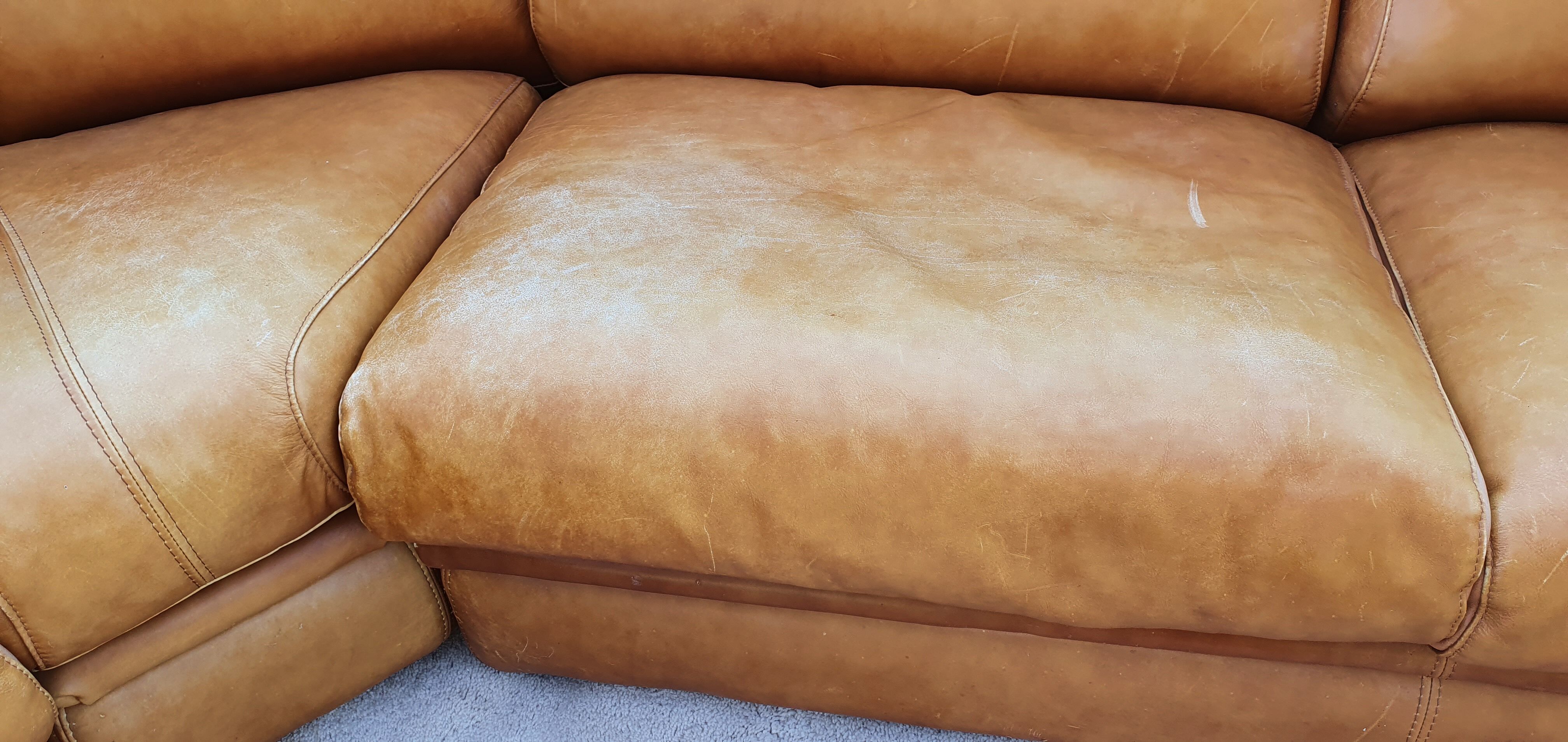 Corner sofa Roche Bobois camel leather 1980.