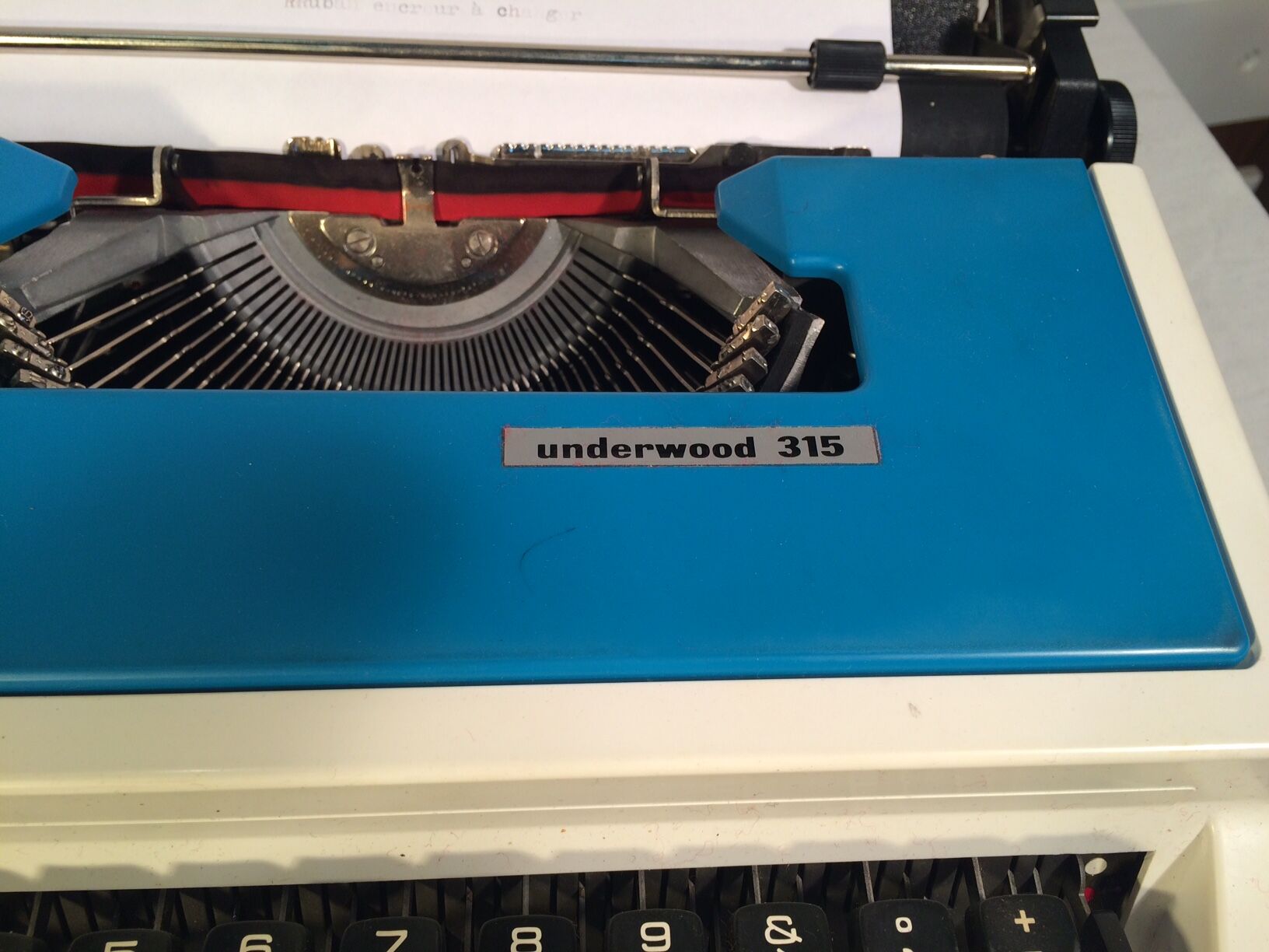 Underwood 315 portable typewriter 70