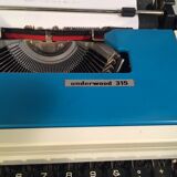 Underwood 315 portable typewriter 70