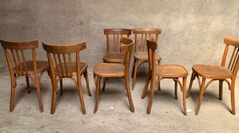 Series lot of 7 old bistro chairs in vintage curved wood