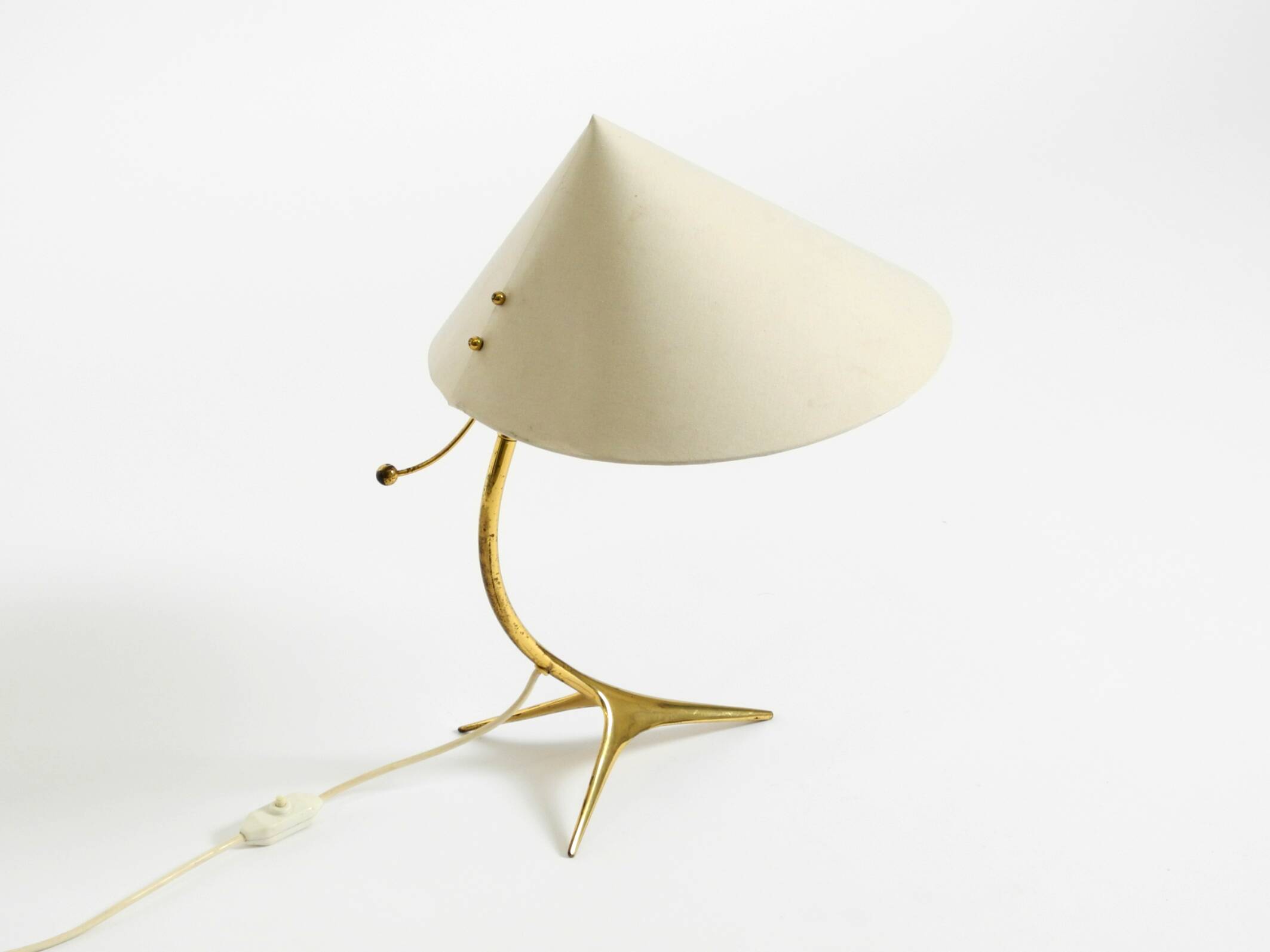 Large mid-century modern brass crow's foot table lamp by Kalmar Austria